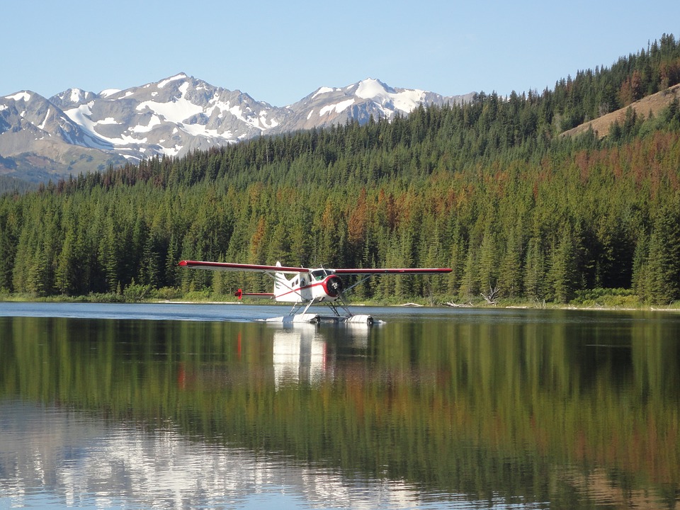 5 Stunden per Wasserflugzeug über die Rockies!